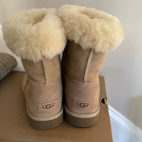 Ugg Australia Classic Short II Boot Sand Women’s Size 8 with Box - Picture 4 of 7